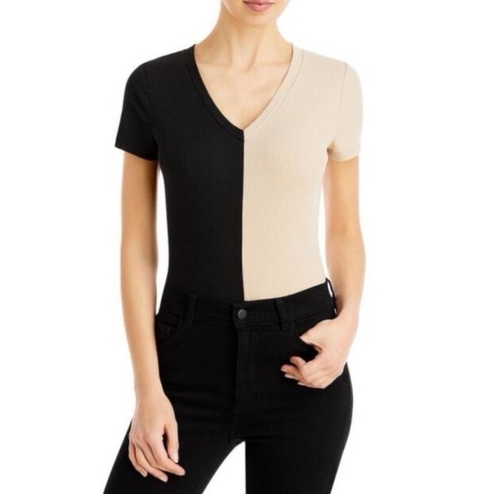 NWT AQUA Short Sleeve V-Neck Ribbed Bodysuit - 100% Bloomingdales Exclusive